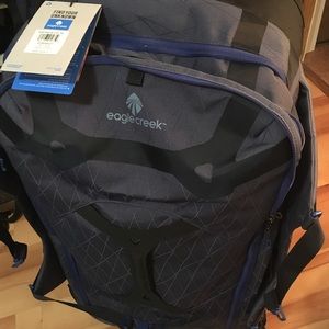 Brand New Eagle Creek wheeled duffel 95L 30”